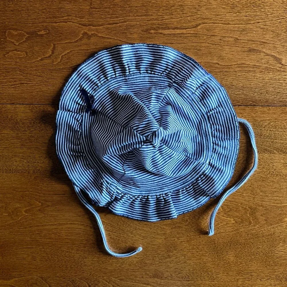 Macy's blue and white stripe baby sun hat 6-9m